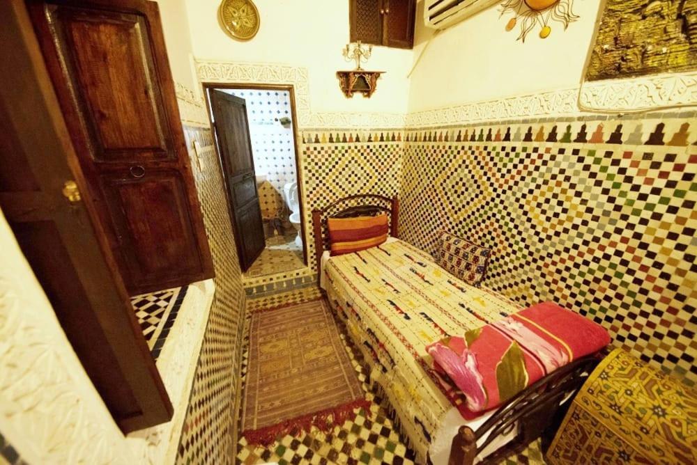 Dar Chourouk Hotel Fez Bagian luar foto